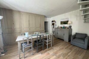 9b5b69cc-8fa5-426b-8fcb-cb0f8e54916c