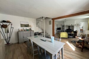 d4f695b3-fc82-484a-b09a-2fedf863e26b