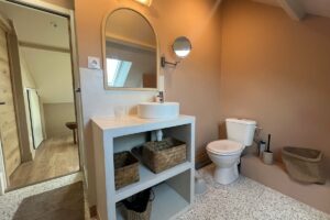 dc530147-6f62-4618-b78e-4a0bc46eb82f