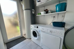 0954c900-ef42-44b0-9b69-9a8b327a31c0