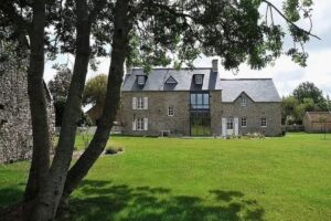 c64742f1-b625-47fb-a25b-64a1f3e57b7a