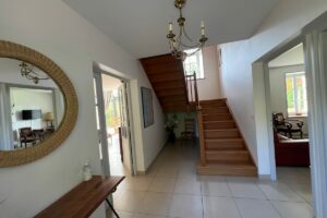 f93a374f-3e9e-4df8-be4c-741063b027bc